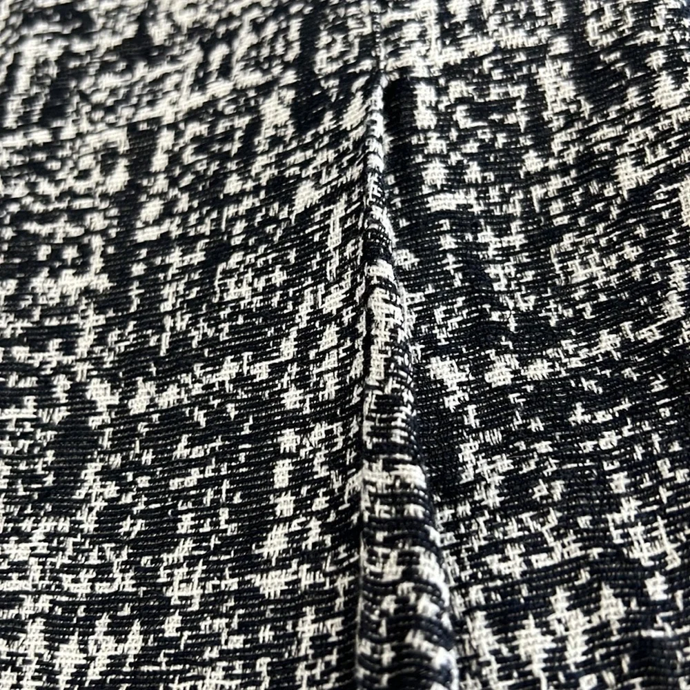 Joie skirt, size small - Picture 3 of 8